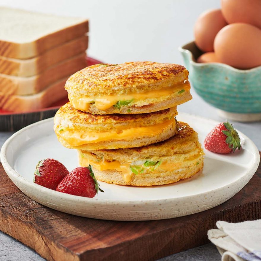 Egg & Cheese Bread Omelet Towers